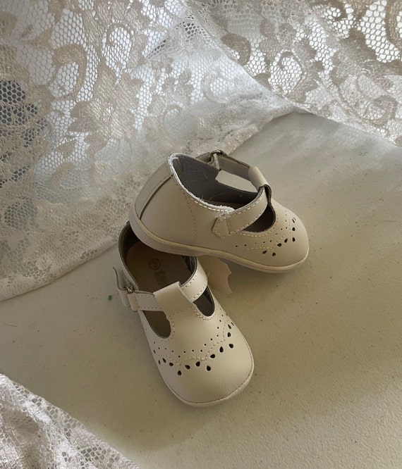 White Soft Leather Baby Shoes and toddler GIRLS, Whit… - Gem