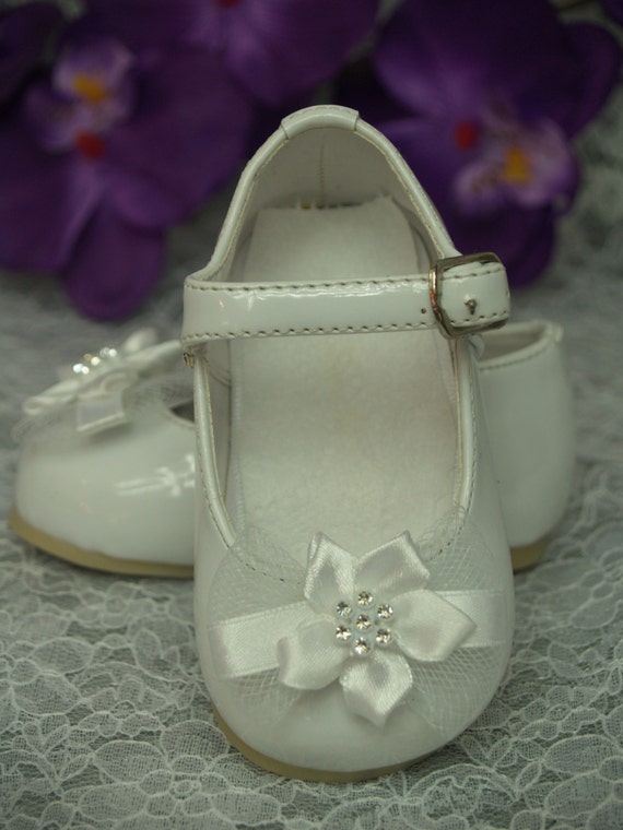 girls white shoes size 1