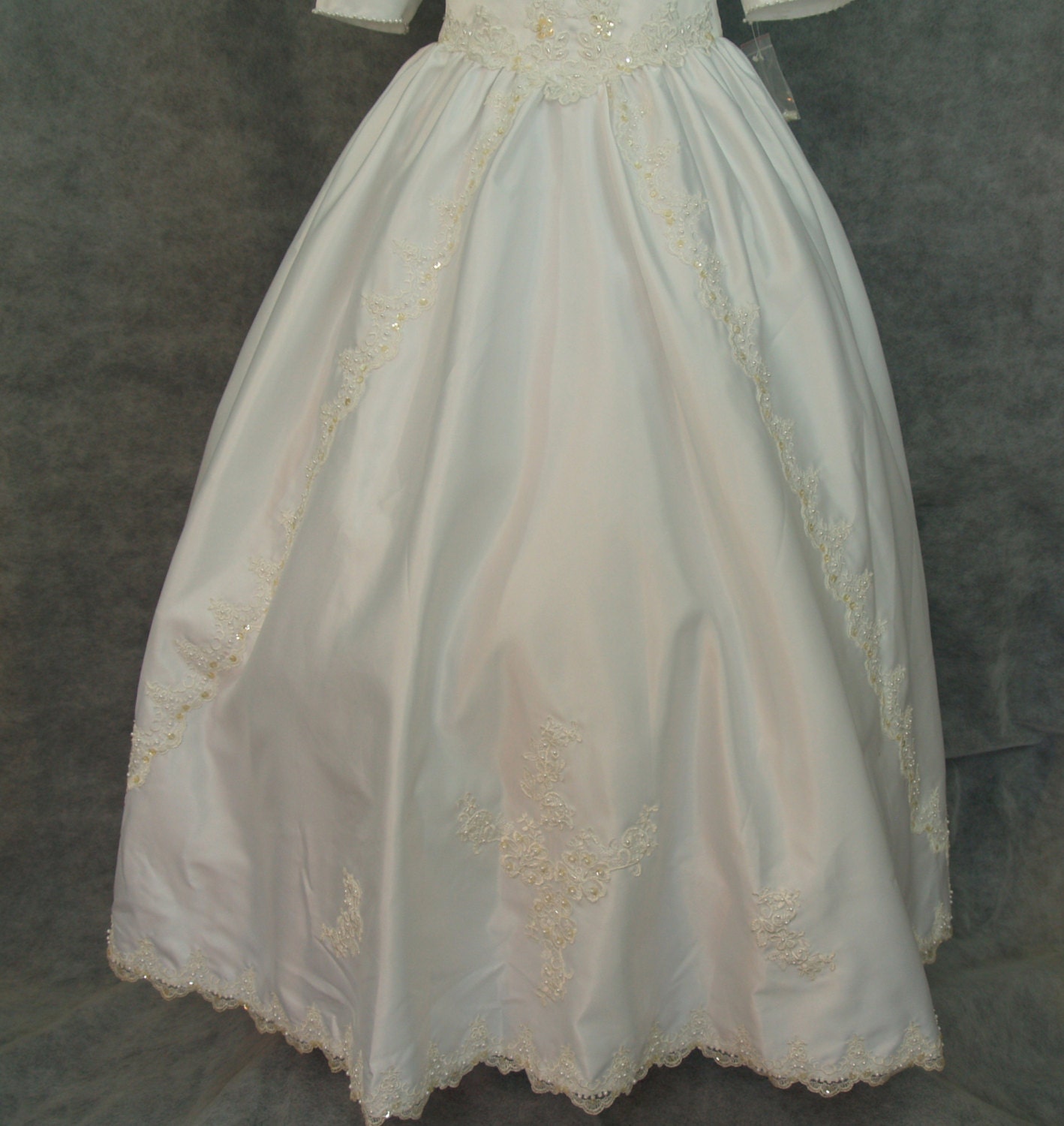 Lovely First Communion Dress - Long Sleeves Pink Prom Gown For Girls, Size 10, Color Ivory, Handmade - View #8