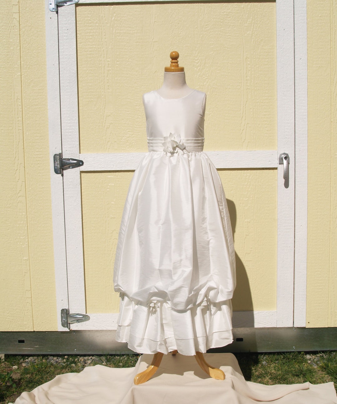 Flower Girl Diamond White Taffeta Dress W Pick Ups Size 8,sleeveless ...