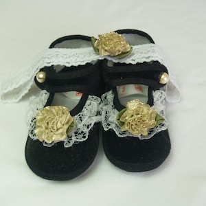 Baby Shoes Set BLACK Velvet  Mary Janes with Gold ribbon flower and Lace headBand, Black and Gold head band, Baby Shower Gift, Pageant