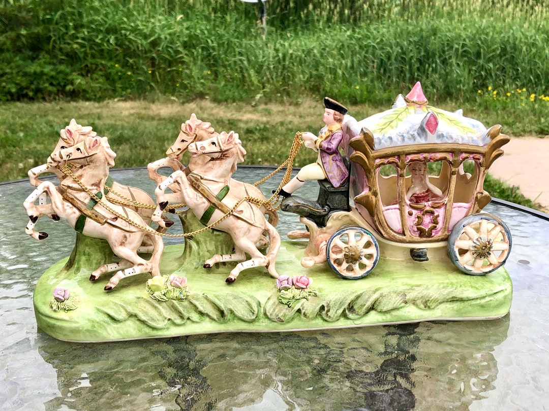 Vintage CAPODIMONTE ITALY Porcelain Figurine Carriage With Horses