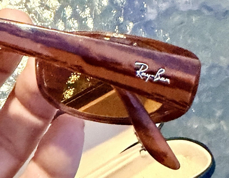 Gafas de sol Ray-Ban Sidestreet RB2129 938 con elegante diseño de madera y protección UV B15 imagen 4