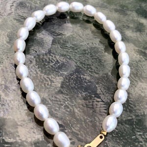 Estate 18k Gold 750 Genuine Pearl Bracelet Signed Designer Piece