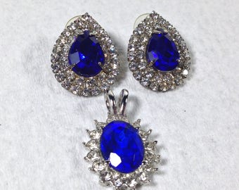 Orecchini vintage Juliana Vivid Sapphire Blue a goccia e ciondolo "Married"