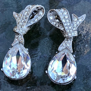 Vintage Kenneth J Lane KJL Teardrop Crystal Ribbon strass hangoorbellen - ZELDZAAM
