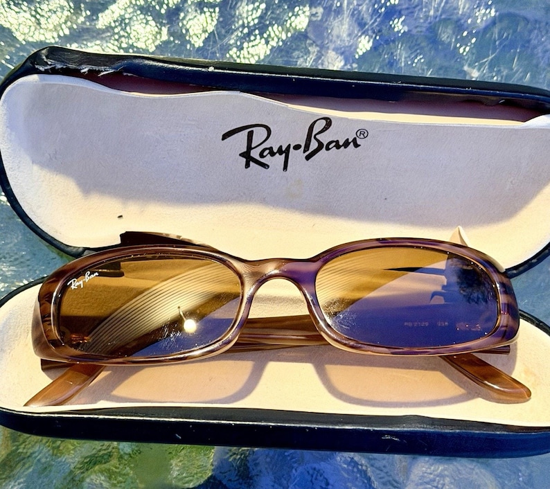 Gafas de sol Ray-Ban Sidestreet RB2129 938 con elegante diseño de madera y protección UV B15 imagen 3