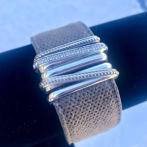 Brighton JF4480 Neptunes Rings breites modernistisches Lederarmband Einzelverkauf USD88 Bild 2