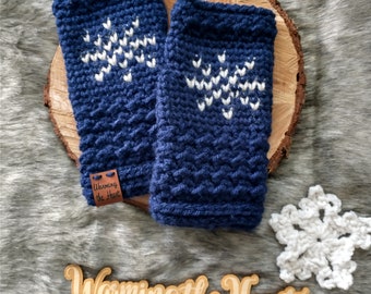 Rippled Timberline Fingerless Gloves (Small) - Navy with White Snowflakes