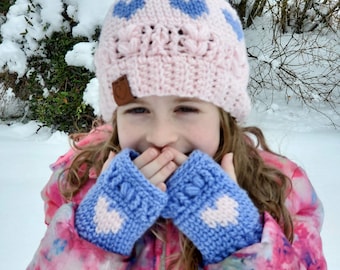 Puffy Love Fingerless Gloves Tween - Blue with Soft Pink Hearts