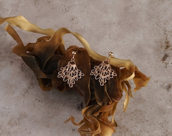 Seaweed Ribbon Earrings