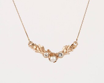 Waterlily Pearl Necklace