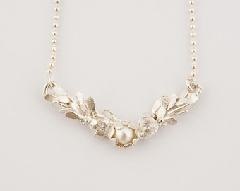 Waterlily Pearl Necklace