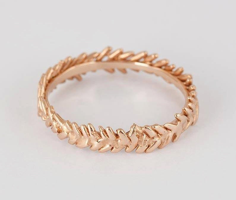 Wreath Wedding Band