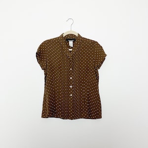 90s Brown Silk Button Up Shirt XS - S | Jones New York Vintage pleated blouse collar button down preppy chic ditsy print neutral 1990s