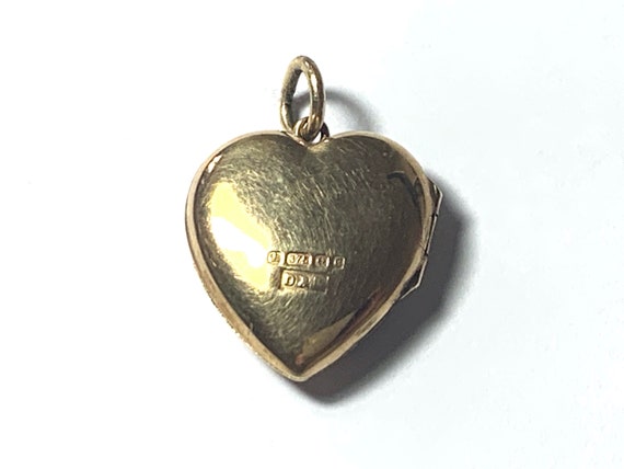 9ct 375 Gold Vintage Locket dated 1977 - image 2
