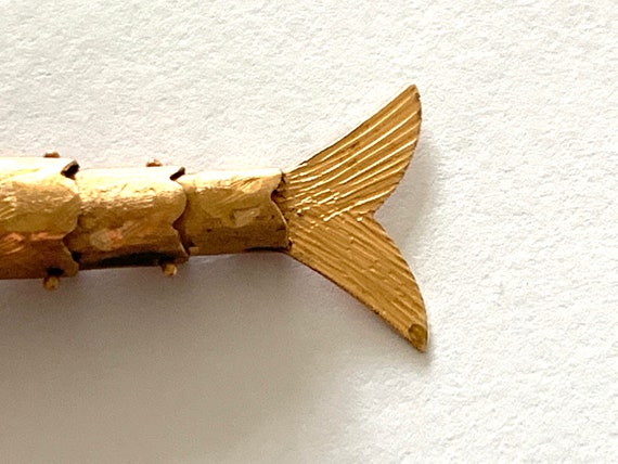 15ct Rose Gold Art Deco Large Articulated Fish Pe… - image 3