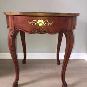 Baker Furniture Vintage Round Accent Table, Banded Burl Wood, Original Hardware