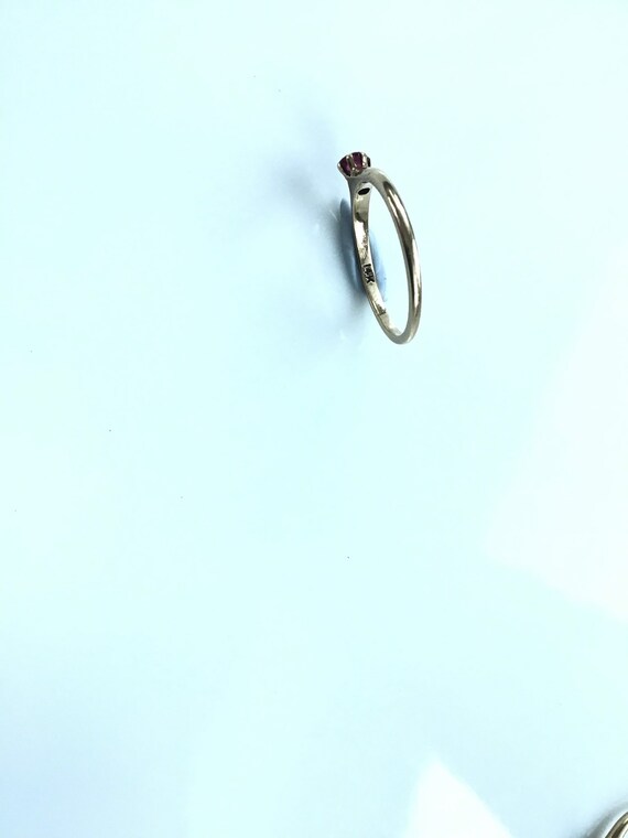 Antique ruby solitaire claw set Victorian to Edwa… - image 6