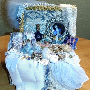 Artisan Dollhouse Trunk BCT01