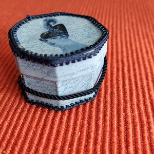 Miniature hat box 12th scale