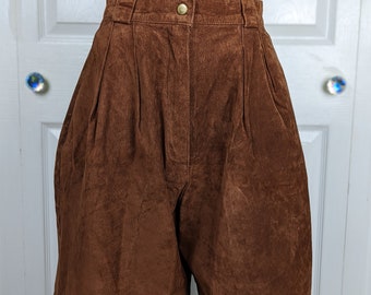 Vintage International Leather Collection Pleated Suede Shorts