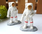 miniature ASTRONAUT With Jetpack Space Plastic Figures Figurines Doll House Supplies Small Toy Craft Supply Jewelry Make(M-08)