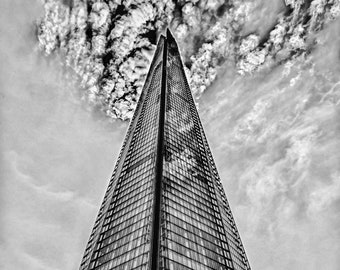 Imposing urban photo The Shard - Black & White print, London photography