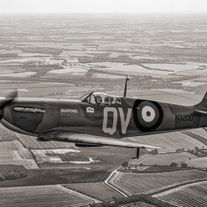 Spitfire photo, black and white photo - in flight near Duxford, photograph