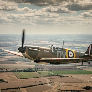 Spitfire Mk 1 N3200 air to air, WWII fighters, colour photograph, various sizes