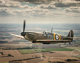 Spitfire Mk 1 N3200 air to air, WWII fighters, colour photograph, various sizes