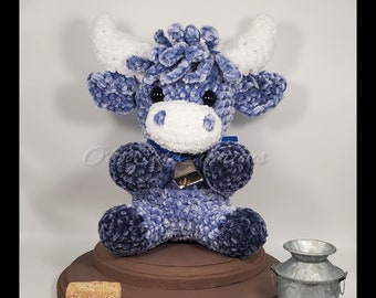 Blue Highland Cow Plushie, Handmade Crochet Cow, Amigurumi Farm Animal, Cute Stuffed Cow, Velvet Plush, Cow Lover Gift