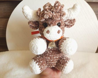 Crochet Brown Highland Cow Plush, Handmade Stuffed Animal, Farm Animal Nursery Decor
