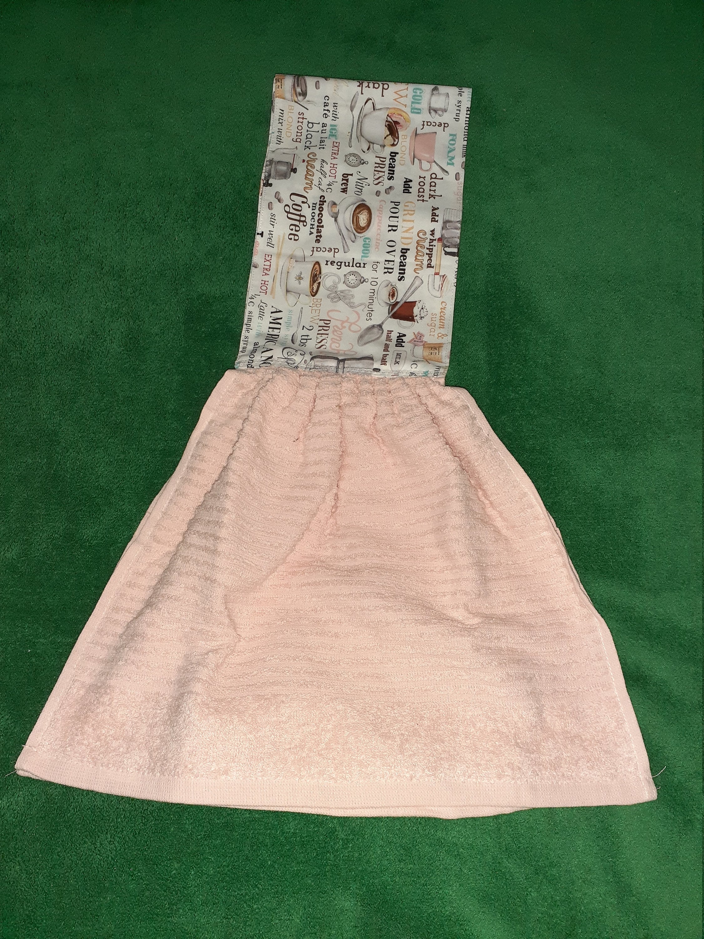 Toalla rosa claro con toalla de cocina de tela temática de | Etsy