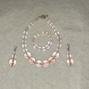 Rosa Puppen-Halskette, Armband und Ohrringe ** Set für American Girl Dolls oder jede 18-Zoll-Puppe ähnlicher Größe
