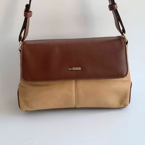 Bolso de hombro de piel vegana suave para mujer, bolso de mano de piel sintética en dos tonos marrón y beige, bolso de mano pequeño clásico vintage de los años 90, bolso con asa superior