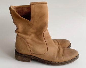 Vintage Camel Brown Ankle Boots for Women Size 36, UK 3, US 5.5, Distressed Western Flat Leather Boots, Boho Low Heel Slouchy Slip On Boots