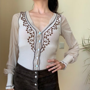Vintage Italian V Neck Button Down Soutache Embroidery Cardigan, Cream Beige Fitted Cropped Sweater Bohemian Mesh Puff Sleeves Top Fits XS S
