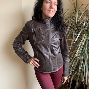 Blouson moto en cuir marron pour femme taille 36 S, veste en cuir véritable vintage de l'an 2000, blazer court en cuir zippé, manteau court en cuir
