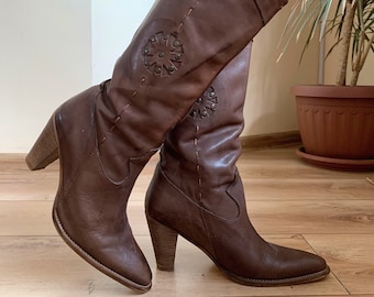 Vintage Cowboy-Stiefel für Frauen Größe 39, Taupe Braun Cowgirl Stiefel, Stacked Heel Pointy Toe Lederstiefel, Western Slip On Boots