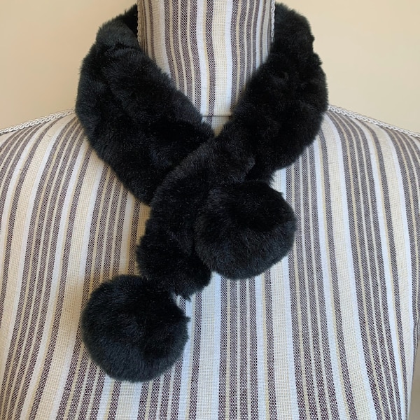 Vintage Faux Fur Black Scarf for Women, Vegan Fur Collar with Loop, Small Fur Cowl with Pom Poms, Fluffy Fur Neckwarmer, Retro Fur Neck Wrap