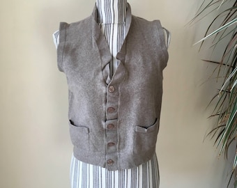 Vintage Cropped Wool Vest, Light Grey Cardigan for Women, Button Down Waistcoat, Lambswool Sweater Vest, Sleeveless Cardie Size S