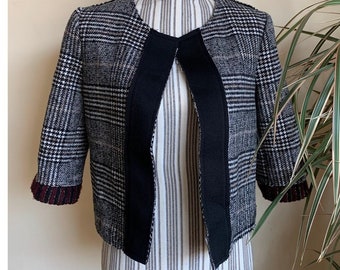 Manteau court en tweed vintage pour femme taille S, blazer court ouvert de l'an 2000 sur le devant, veste printanière à carreaux pied-de-poule, boléro classique à manches mi-longues