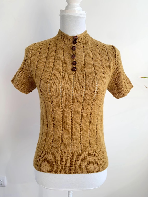 Vintage 70s Mustard Yellow Knit Polo Top Size XS/S, Short Sleeve Button Up Mock Neck Pullover Blouse, Retro Tobacco Brown Cropped Sweater