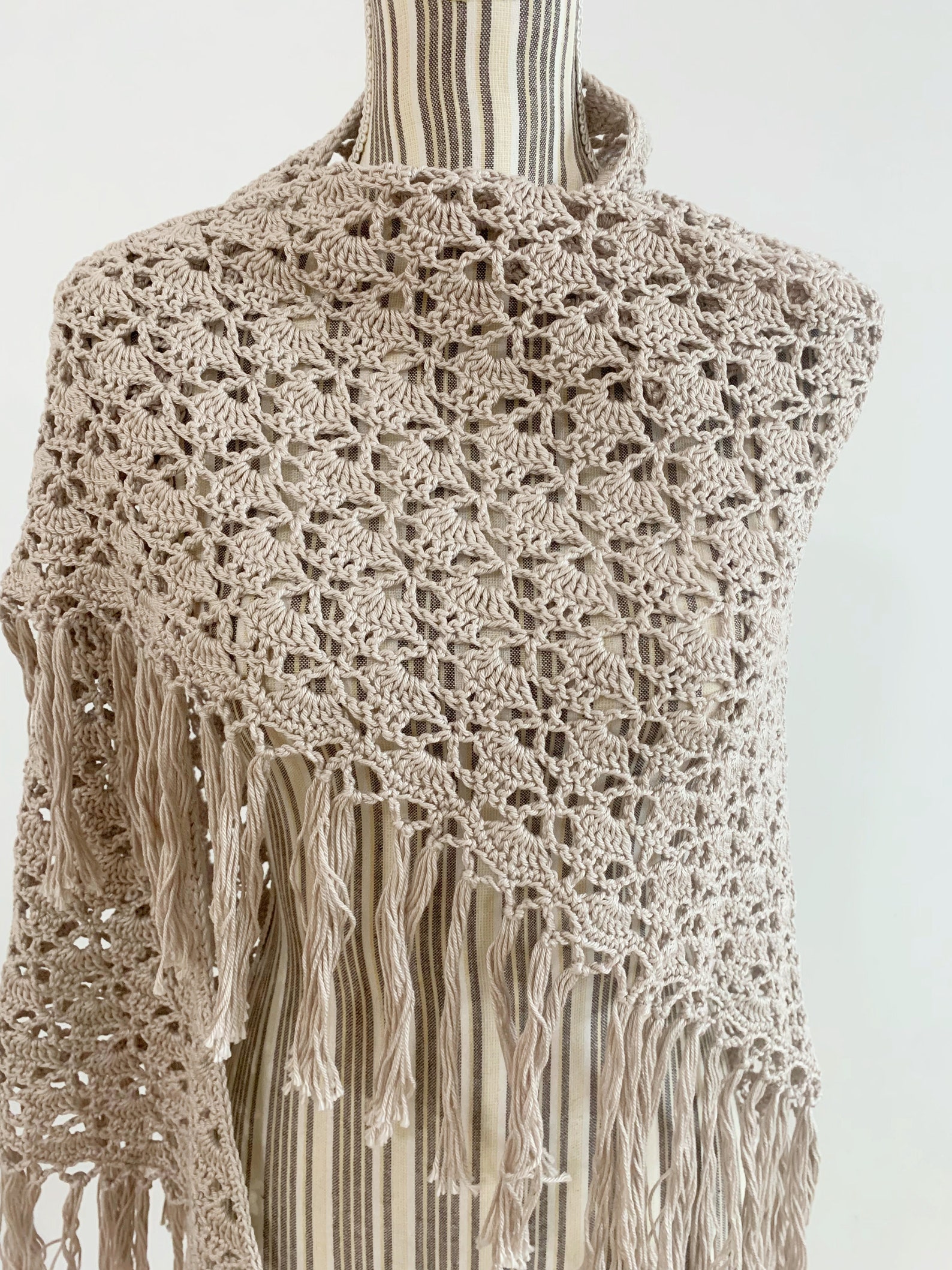 Ch le Vintage En Dentelle Au Crochet cru Ch le Triangulaire Beige ch-le-vintage-en-dentelle-au-crochet-cru-ch-le-triangulaire-beige