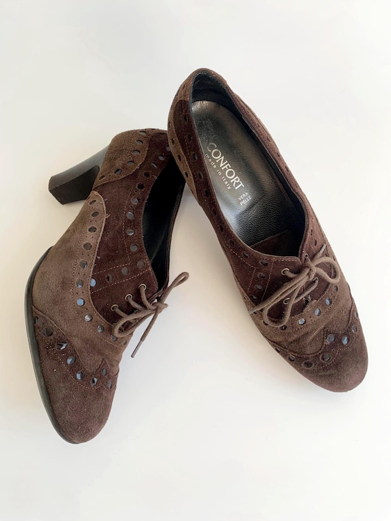 Vintage 90s Italian Brown Suede Leather Heeled Oxford Shoes Size 37 UK 4 US 6, Comfortable High Heel Spectators, Lace Up Wingtip Ankle Shoes