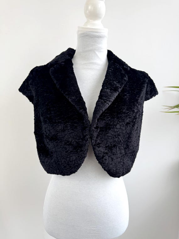 Vintage Black Faux Fur Bolero Jacket Size M, 90s Cropped Shaggy High Pile Velvet Vest, Short Sleeve Evening Shrug, Y2K Glam Party Outerwear