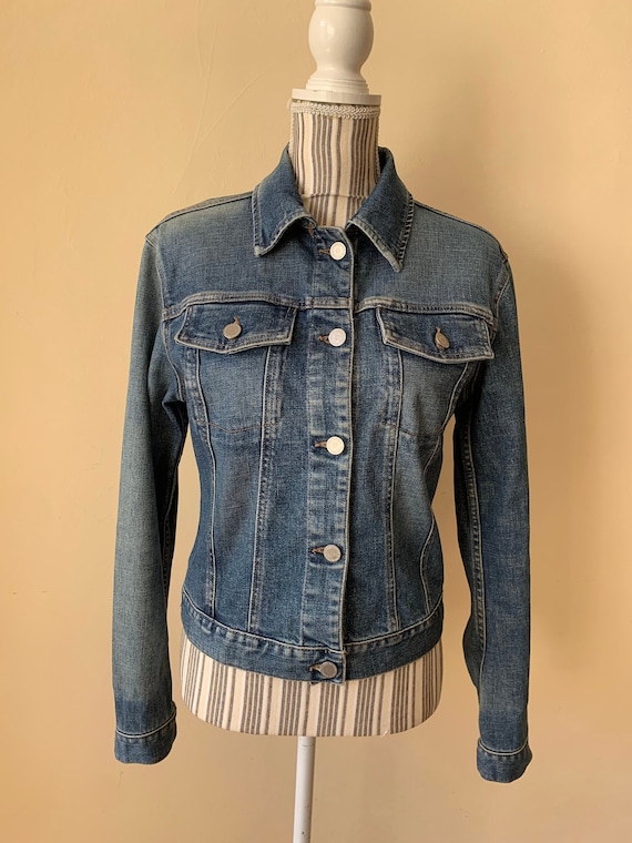Vintage Blue Denim Jacket for Women Size M, Distressed Faded Jean Jacket, Casual Cropped Denim Jacket, Collared Fitted Trucker Jacket