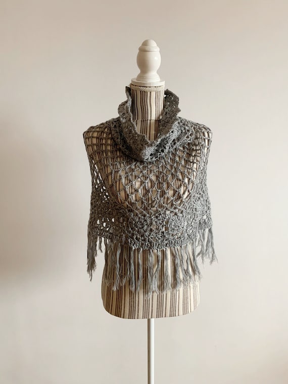 Vintage Ash Grey Dickie Collar Scarf, Crochet Lace Collar Tube Scarf, Fringed Boho Poncho Crop Top, Bohemian Shoulder Cape, Fishnet Cowl