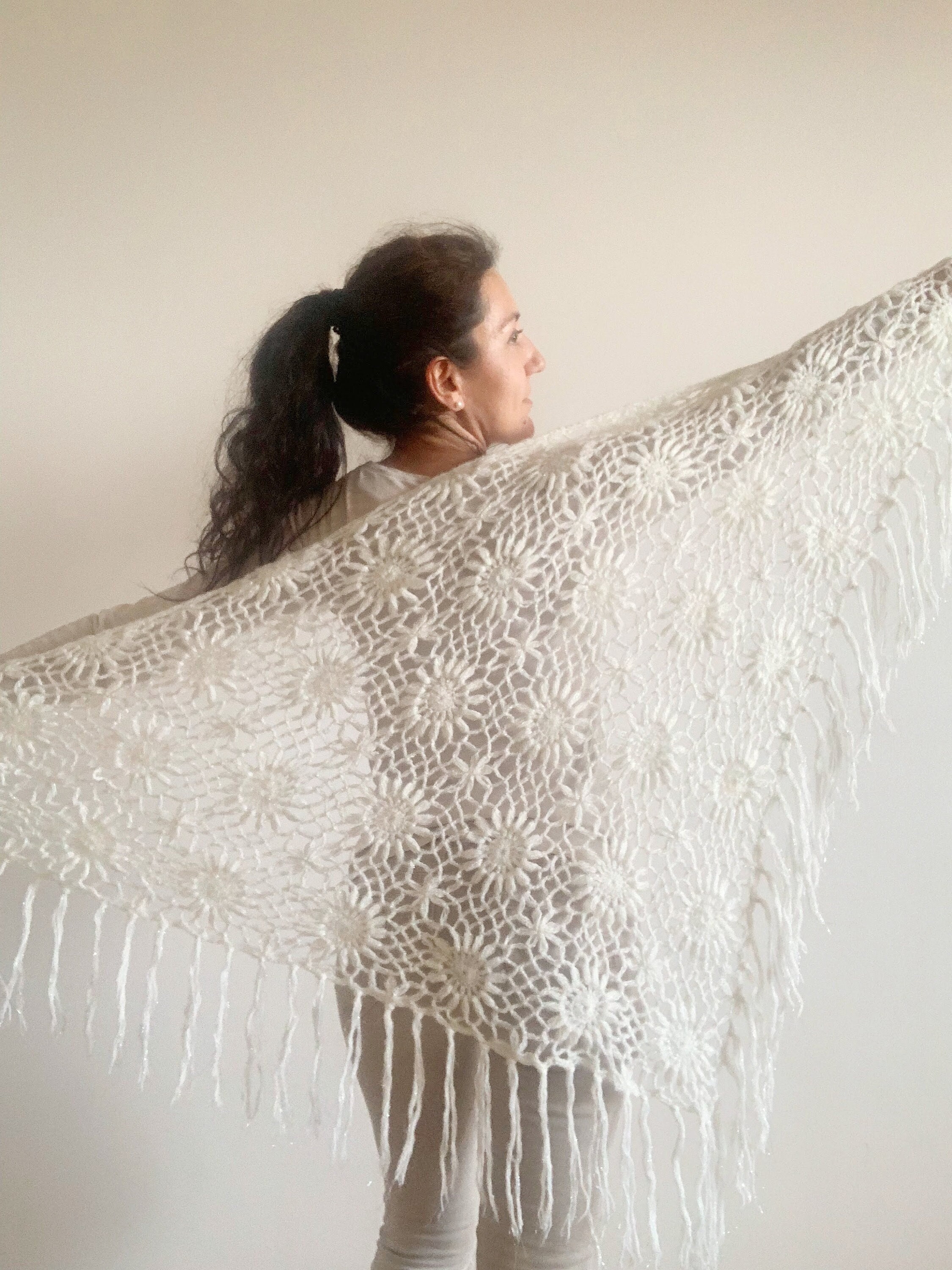 tie color with white shirt